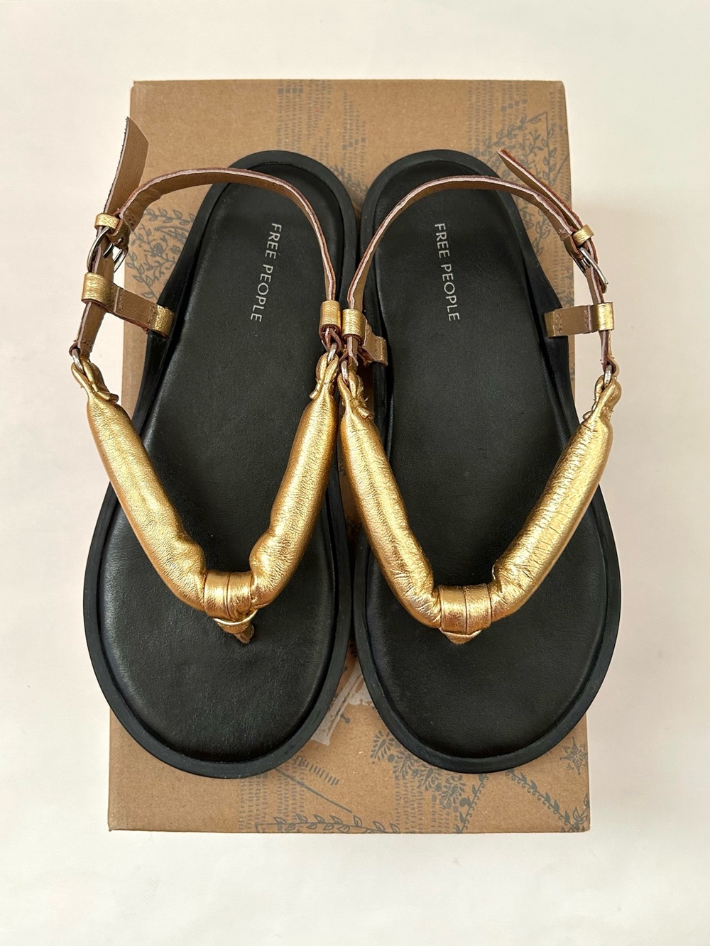 Free People Suncatcher Gold Leather Thong Sandals NIB Size 6